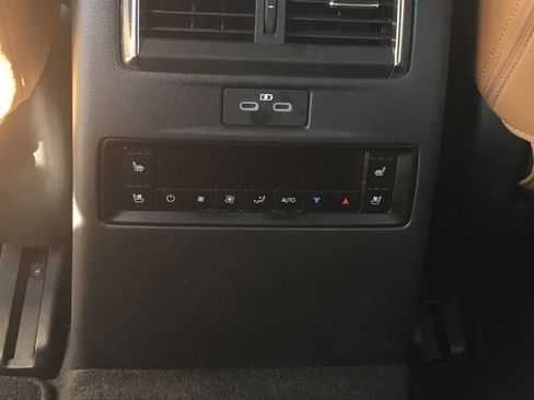 Certified 2024 MAZDA CX-90 3.3 Turbo S w/ Premium Plus image 10