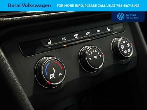 Certified 2022 Volkswagen Taos SE FWD image 20
