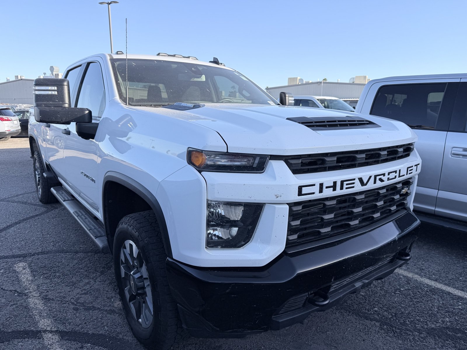 Used 2022 Chevrolet Silverado 2500 Custom w/ Custom Value Package AWD/4WD image 4