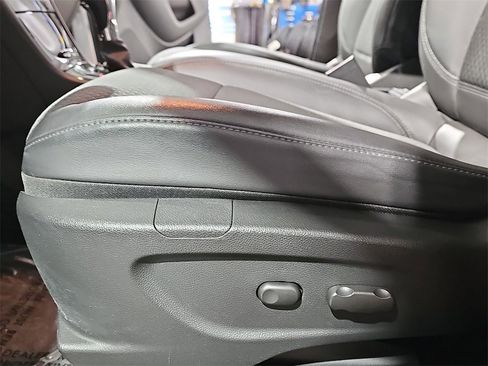 Used 2022 Buick Encore Preferred w/ Safety Package image 29