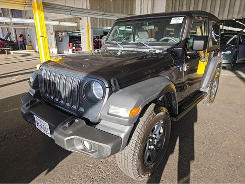 Used 2022 Jeep Wrangler Sport AWD/4WD image 5