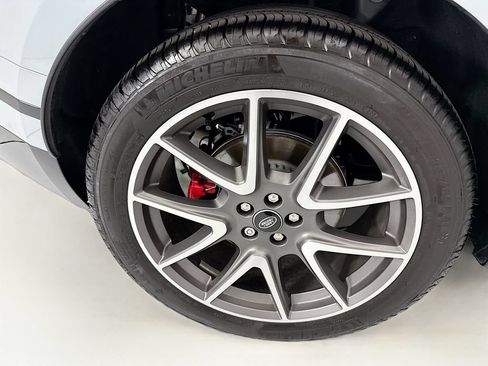 Used 2025 Land Rover Range Rover Velar Dynamic SE AWD/4WD image 32