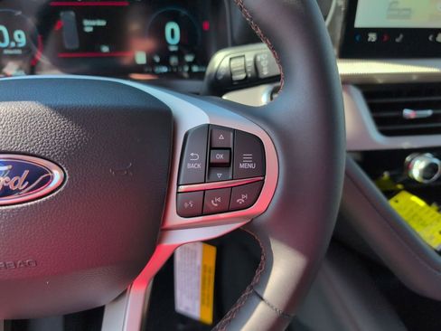 New 2026 Ford Explorer Active image 31