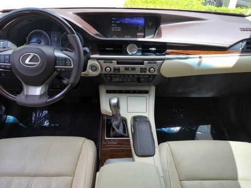 Used 2017 Lexus ES 350 FWD image 13