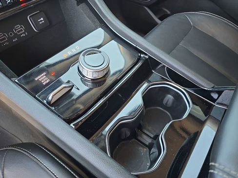 Used 2021 Jeep Grand Cherokee L Limited image 17