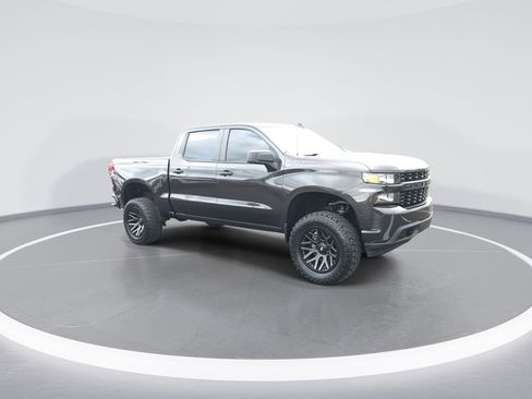 Used 2022 Chevrolet Silverado 1500 Custom w/ Safety Confidence Package image 2