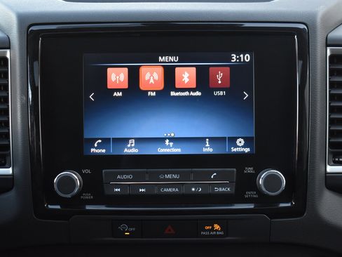 Used 2024 Nissan Frontier SL w/ Technology Package image 19