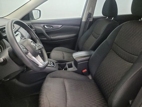 Used 2017 Nissan Rogue S image 17