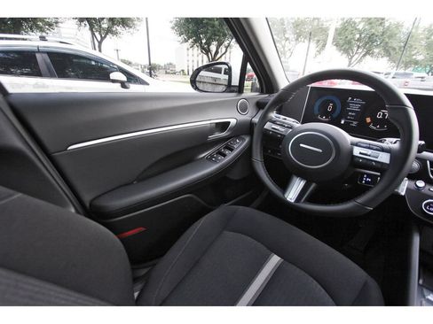 Certified 2026 Hyundai Sonata SEL FWD image 9