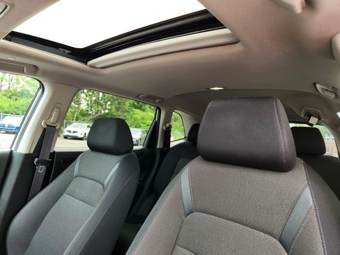 Used 2024 Honda CR-V EX image 12