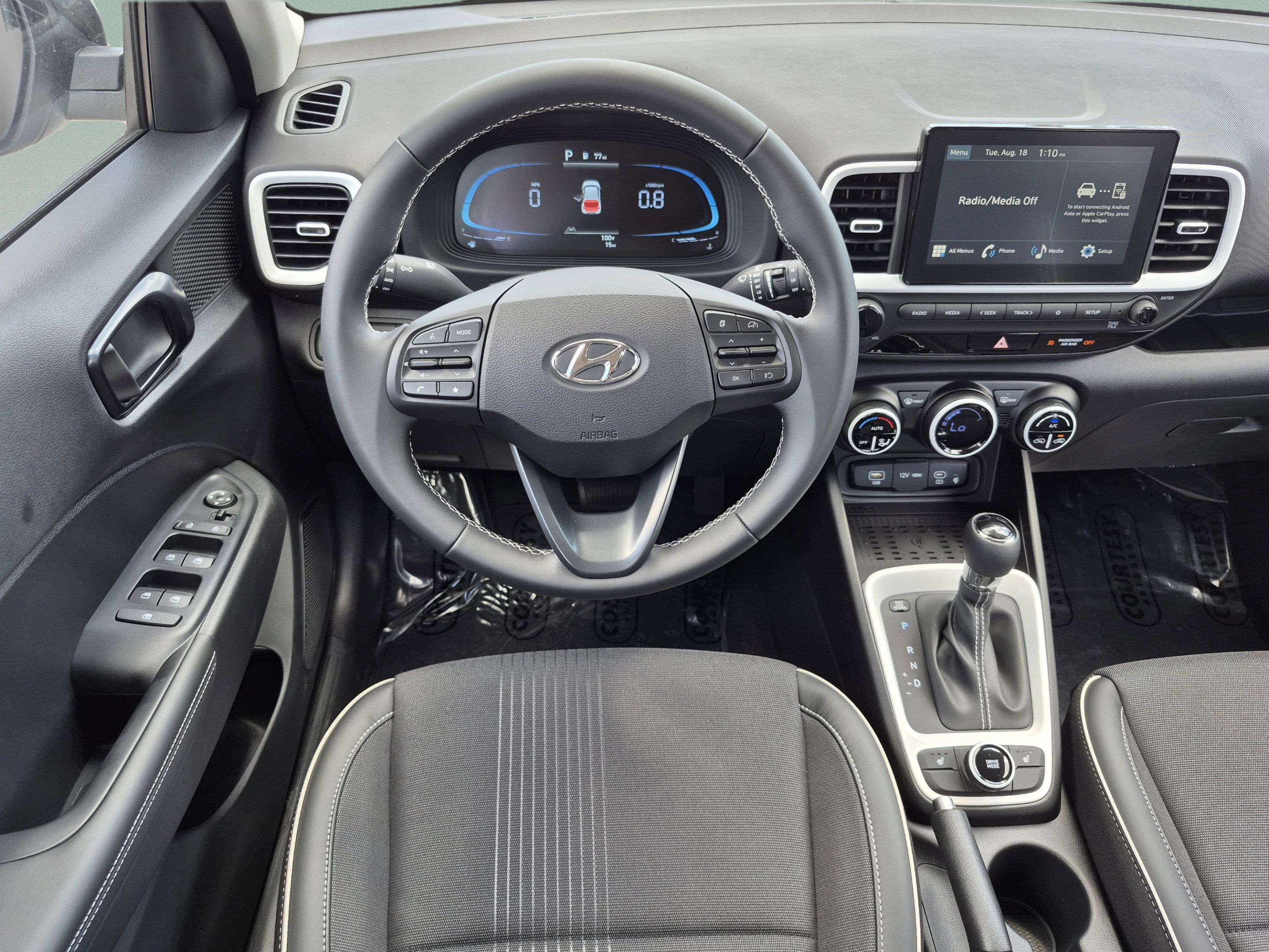 New 2026 Hyundai Venue SEL FWD image 11