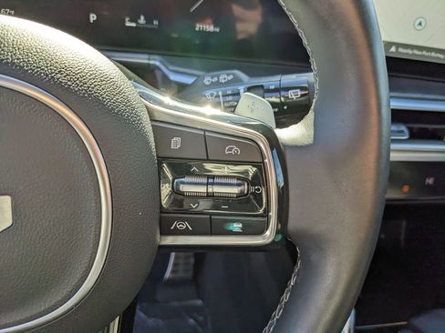 Certified 2025 Kia Sorento SX Prestige image 35