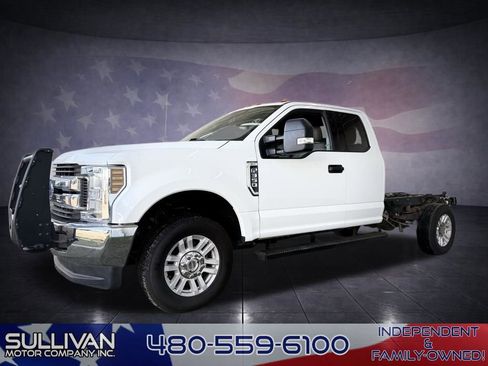 Used 2019 Ford F350 XLT image 1