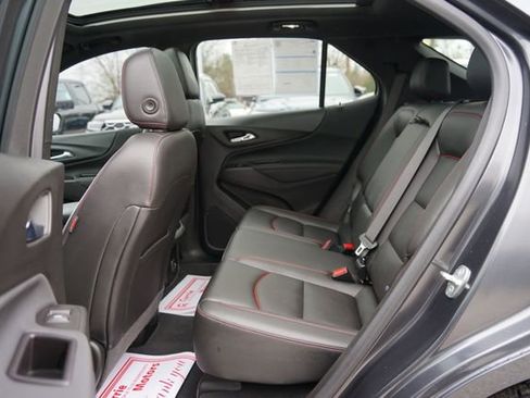 Used 2022 Chevrolet Equinox RS w/ RS Leather Package image 8