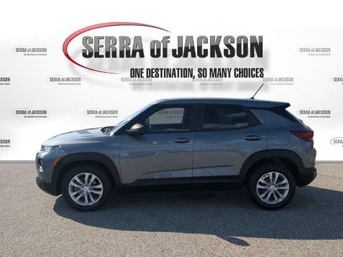 Used 2021 Chevrolet TrailBlazer LS FWD image 5