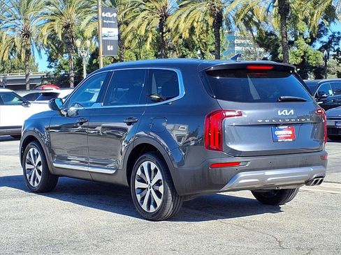 Certified 2022 Kia Telluride EX w/ EX Premium Package image 3