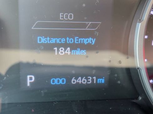 Used 2021 Toyota RAV4 XLE FWD image 23