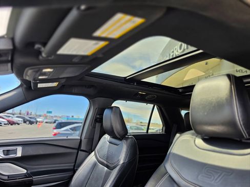 Used 2023 Ford Explorer ST w/ Equipment Group 401A image 11