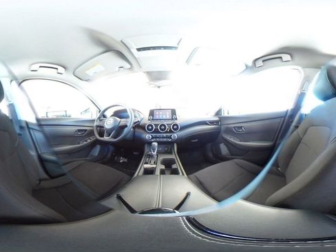 Used 2025 Nissan Sentra S image 40