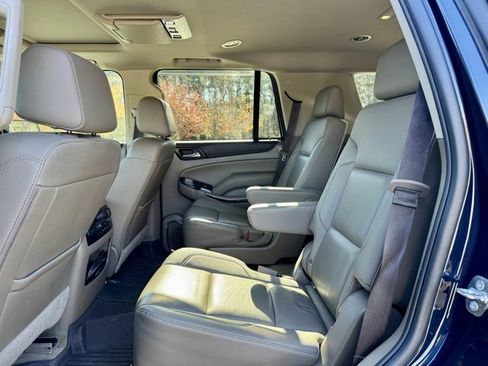 Used 2018 GMC Yukon SLT w/ Premium Edition image 27