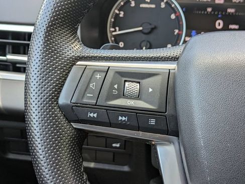 Used 2024 Mitsubishi Outlander SE FWD image 27