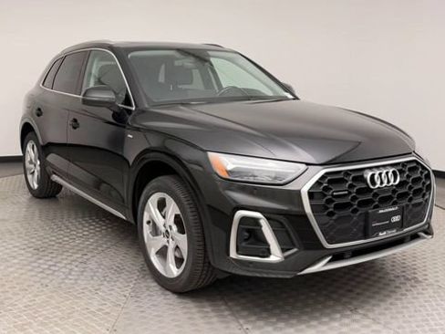 Used 2023 Audi Q5 2.0T Premium Plus w/ Premium Plus Package AWD/4WD image 8