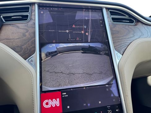 Used 2017 Tesla Model S 60 image 13