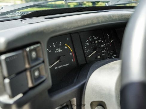 Used 1993 Ford Mustang Cobra RWD image 54