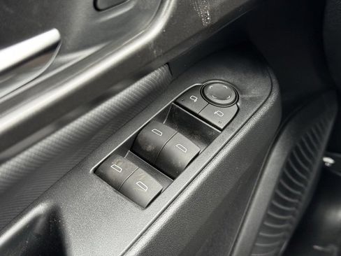 New 2026 Chevrolet Equinox EV LT image 30