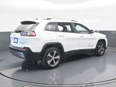 Used 2019 Jeep Cherokee Limited image 6