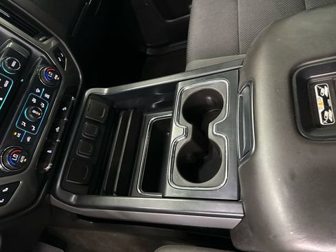 Used 2018 Chevrolet Silverado 1500 LT w/ Texas Edition AWD/4WD image 30