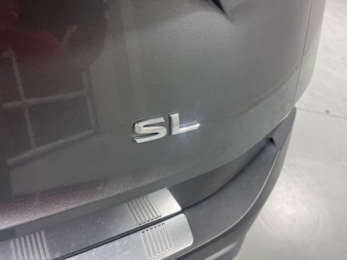 Used 2023 Nissan Rogue SL w/ SL Premium Package image 32