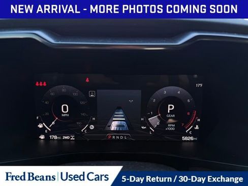 Used 2024 GMC Canyon AT4 w/ Technology Package image 19