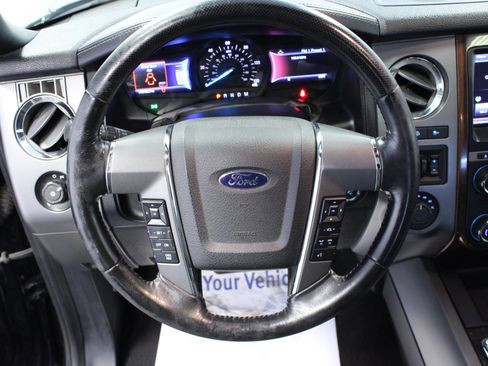 Used 2015 Ford Expedition Platinum AWD/4WD image 18