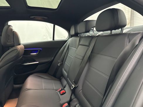 Used 2025 Mercedes-Benz C 300 Sedan image 19