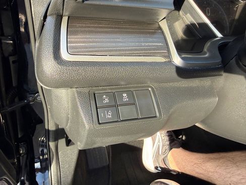 Used 2019 Honda Civic Touring image 24