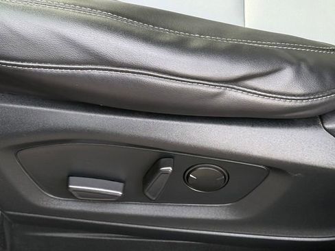 Certified 2023 Ford Explorer XLT w/ Equipment Group 202A image 7