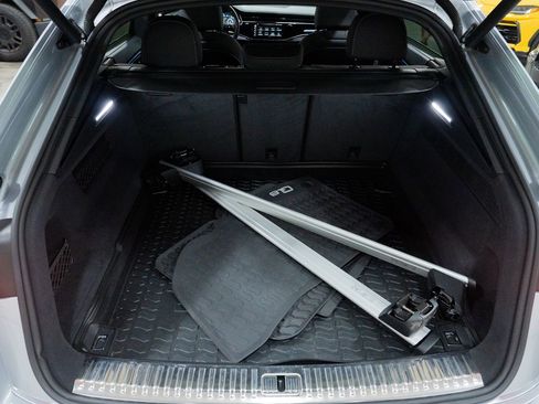 Used 2019 Audi Q8 Prestige w/ Towing Package image 24