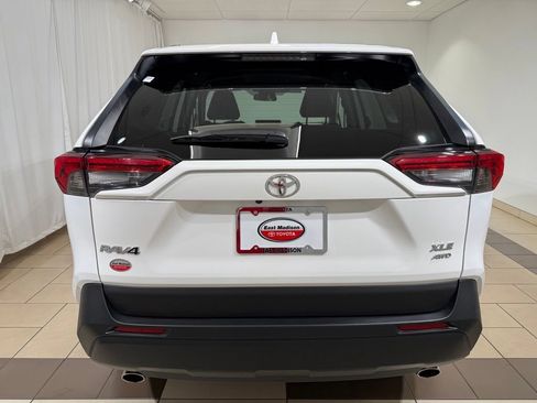 Certified 2025 Toyota RAV4 XLE AWD/4WD image 4