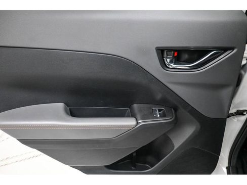 Used 2025 Subaru Crosstrek 2.5i Limited w/ Crosstrek Mirror Package image 11