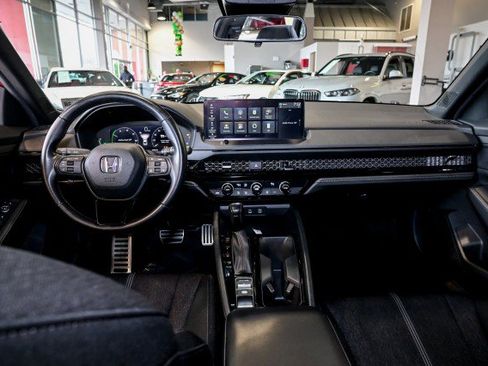 Used 2023 Honda Accord Sport image 31