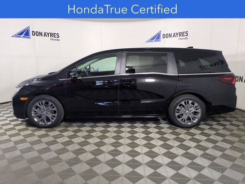 Certified 2025 Honda Odyssey Touring image 2