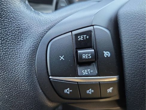 Used 2020 Ford Explorer XLT w/ Equipment Group 202A image 19