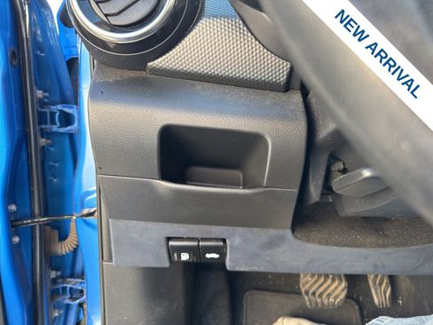 Used 2022 Nissan Kicks SV image 19