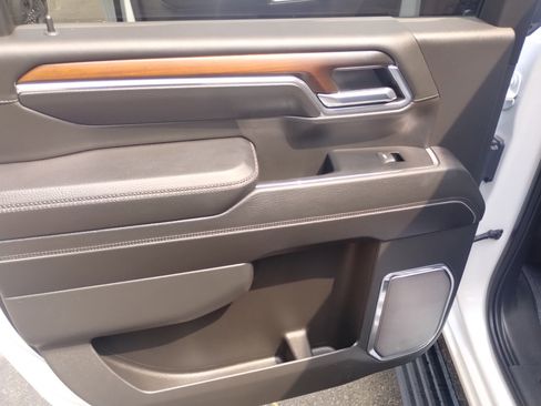 Used 2024 GMC Sierra 2500 Denali w/ Denali Reserve Package image 16