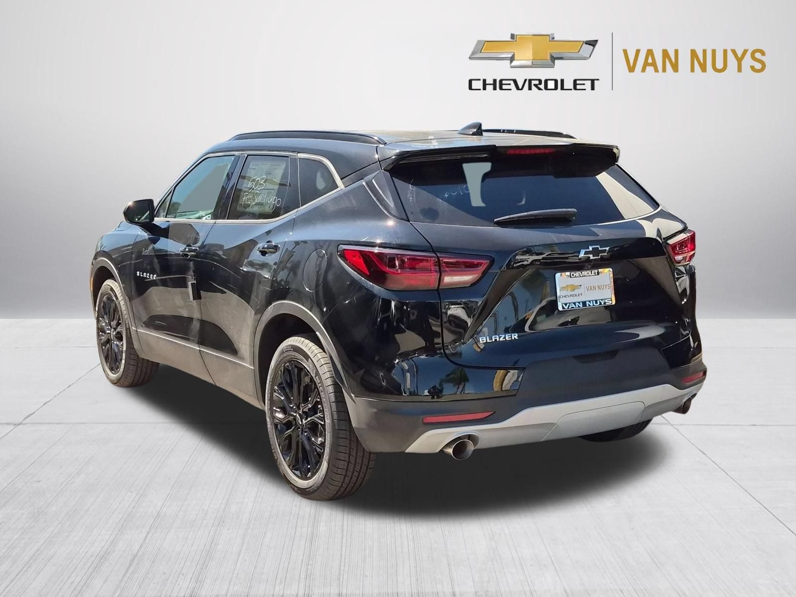New 2026 Chevrolet Blazer LT w/ Convenience Package FWD image 4