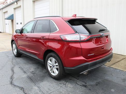 Used 2018 Ford Edge SEL w/ Equipment Group 201A image 4