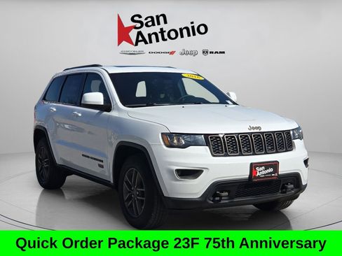 Used 2016 Jeep Grand Cherokee Laredo 75th Anniversary image 2