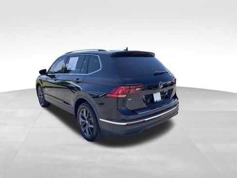 Certified 2023 Volkswagen Tiguan SE w/ Panoramic Sunroof Package FWD image 5