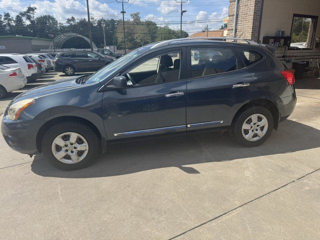 Used 2014 Nissan Rogue S w/ Convenience Package AWD/4WD image 6